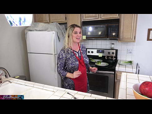 ❤️ A madrasta o ordenha na cozinha antes de sua data ️ Porno real vídeo em porno pt-br.high-pass.ru ﹏